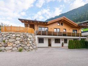 Charming Apartment in Bruck am Ziller with Terrace, Bruck Am Ziller